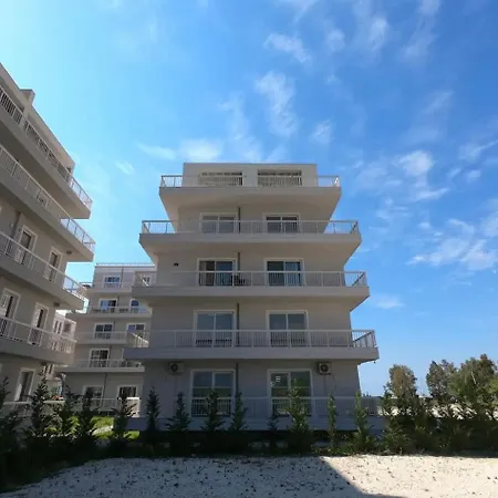 公寓 Sea View Radhimë