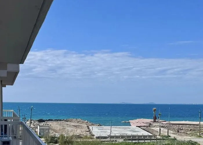 公寓 Sea View Radhimë